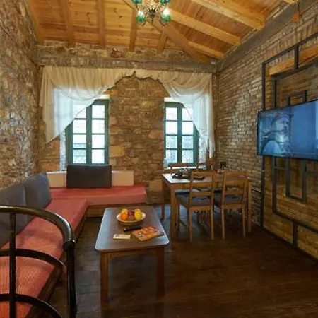 Hotel Athenian Residences 3*